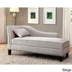 Divano lounge Sing con rivestimento in tessuto di transizione e finiture con borchie a chiodo by