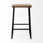 Sgabello da banco Conan con seduta in legno massiccio marrone medio e telaio in metallo nero - 15,0L x 16,0P x 25,0A