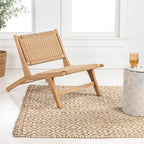 Poltrona lounge senza braccioli Hartley Mid-Century Modern in legno con erba marina intrecciata, colore naturale di